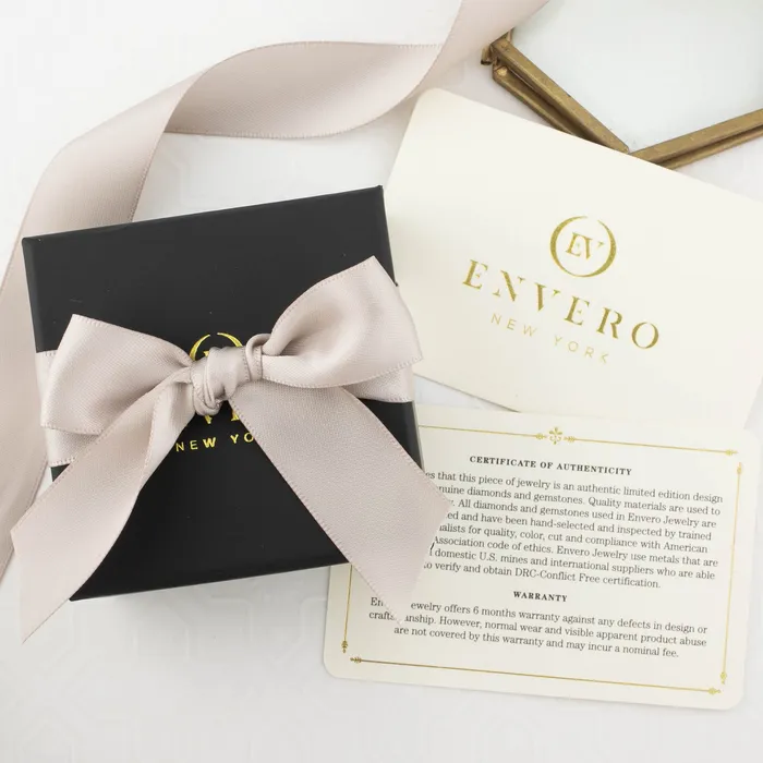 Envero Jewelry Necklaces Patia Charm Necklace Emerald Setting Envero Jewelry Necklaces Patia Charm Necklace Emerald Setting