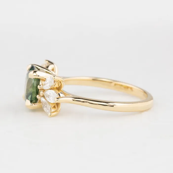 Envero Jewelry Rings Nova Ring 203ct Parti Blue Green Madagascar Sapphire Unheated 14K Yellow Gold One of a kind Envero Jewelry Rings Nova Ring 203ct Parti Blue Green Madagascar Sapphire Unheated 14K Yellow Gold One of a kind