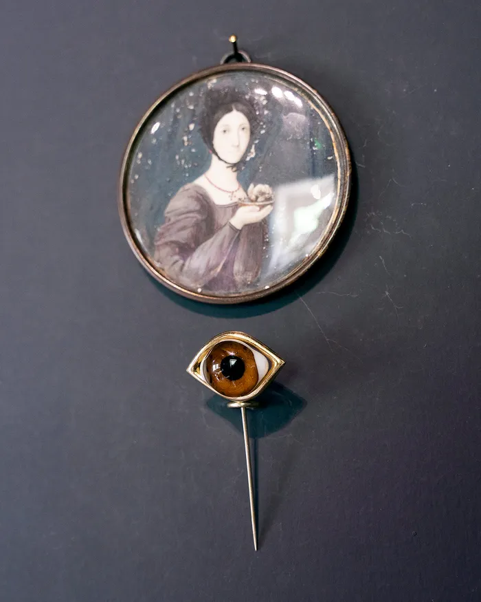 Vintage Surrealist Italian Eye Stick Pin Bell Bird Antiques Earrings