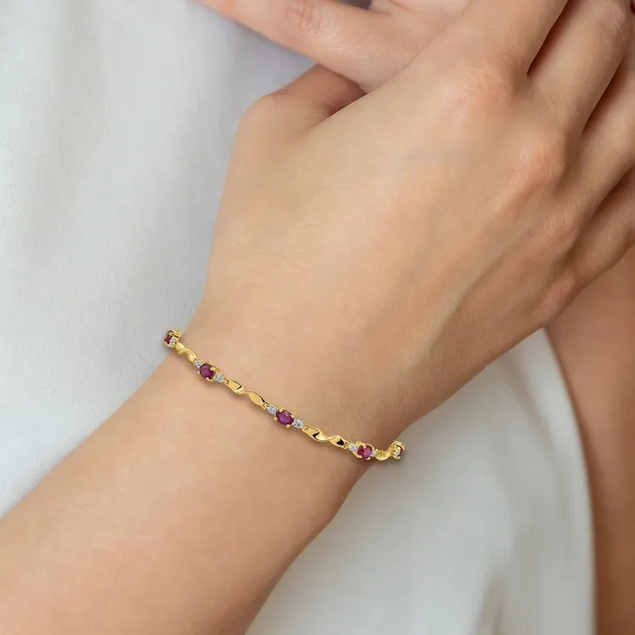 Bracelets goldiaca 14k Yellow Gold Natural Diamond and Oval Ruby Bracelet